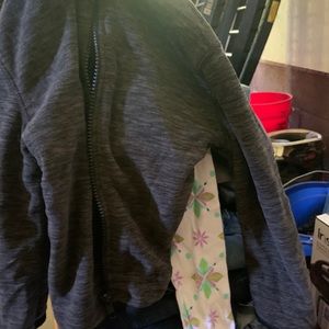 3t like new zip up jacket